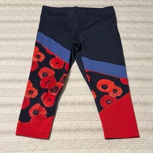 JoyLab Black Leggings with Red Poppy Print and Blue Panels